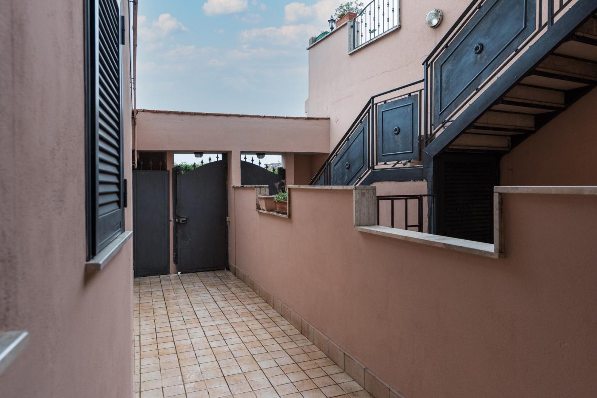 Travelershome Ciampino 170 Station Street 外观 照片